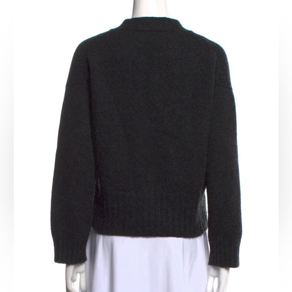 Cropped Chunky Cashmere Cardigan In Charcoal - Picture 8 of 9